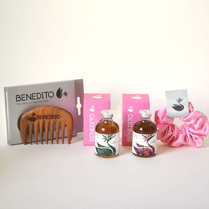 پکیج ضد ریزش مو و ضد موخوره
(روغن تقویت ریشه مو، روغن تقویت ساقه مو، شانه چوبی و اسکرانچی صورتی)